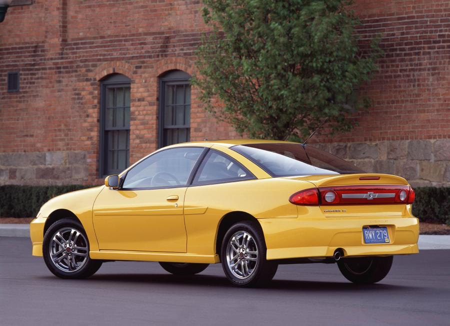  Chevrolet Cavalier Coupe 2003 года  (фото 11 из 13)